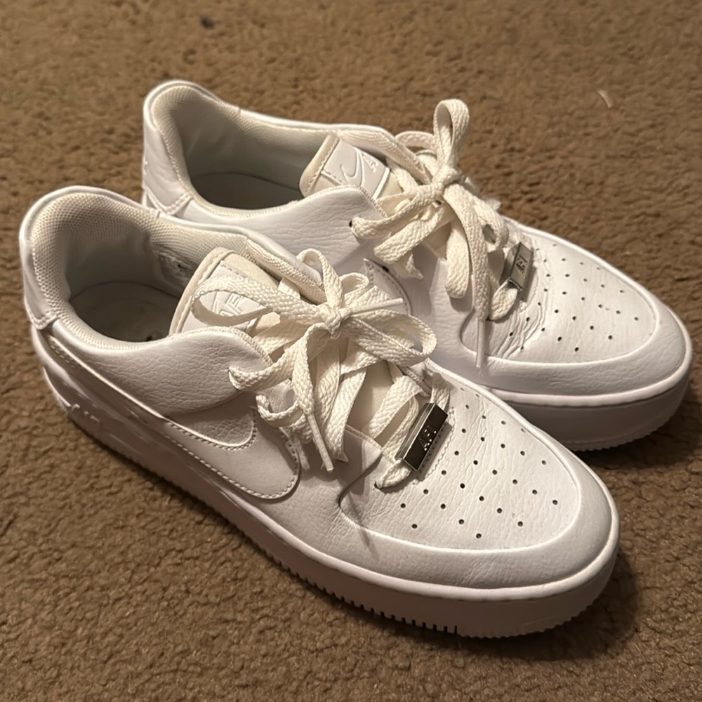 Nike Air Force 1 size 7.5